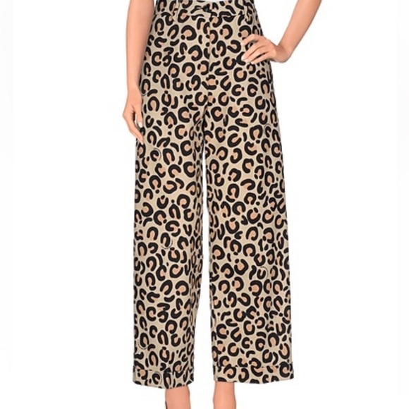 Designer Love Moschino leopard cropped wide leg pant Super stylish! - Picture 1 of 7